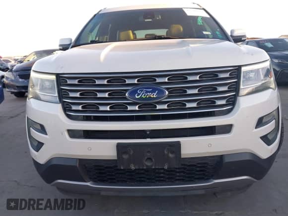 2017 Ford Explorer Limited z VIN 1FM5K7F84HGB52576, wystawiony jako IAAI lot #43584022 z przebiegiem 53 319 mil mil oraz . Historia ofert i sprzedaży dostępna na DreamBid. Obrazek 6.