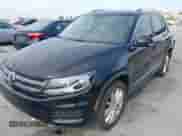 2017 Volkswagen Tiguan Wolfsburg Edition с VIN WVGRV7AX0HK002940, выставлен на аукционе IAAI как лот 43342636 с пробегом 139 922 миль миль и . История ставок и продаж доступна на DreamBid. Изображение 2.