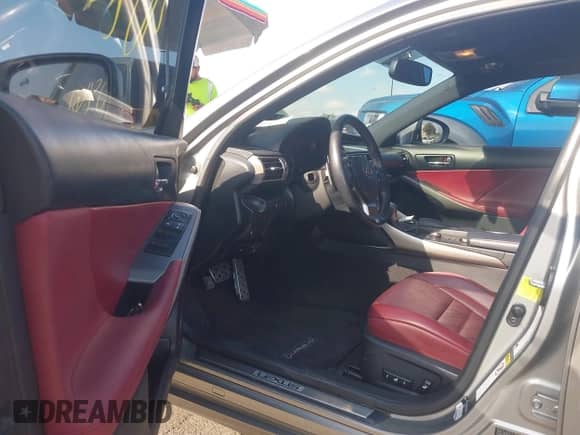 2015 Lexus IS 350 with VIN JTHBE1D28F5021829, listed as a IAAI auction lot 41340862 with 87,991 mi miles and . Bid and sale history available at DreamBid. Image 5.