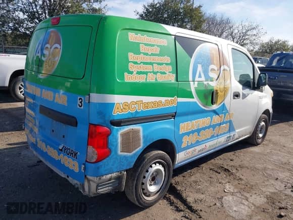 2015 Chevrolet City Express Cargo LS with VIN 3N63M0YN1FK736428, listed as a IAAI auction lot 41568352 with 176,872 mi miles and . Bid and sale history available at DreamBid. Image 4.
