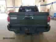 2022 Toyota Tacoma TRD Off Road z VIN 3TMCZ5AN0NM489305, wystawiony jako Copart lot #85562145 z przebiegiem 63 902 mil mil oraz Szkoda całkowita • Salvage title. Historia ofert i sprzedaży dostępna na DreamBid. Obrazek 6.