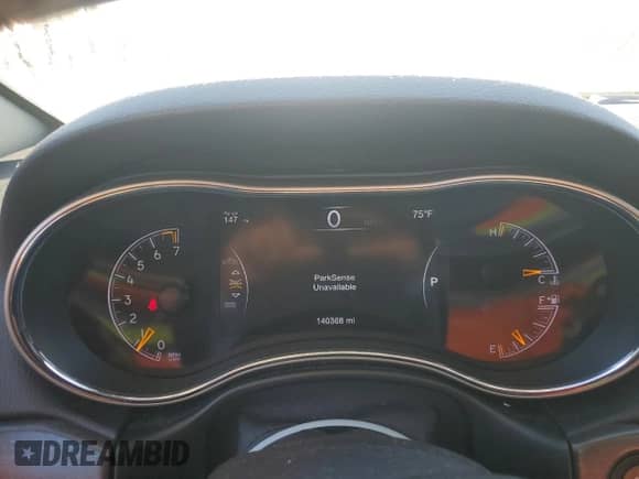 2016 Jeep Grand Cherokee Limited z VIN 1C4RJFBG3GC304918, wystawiony jako Copart lot #84469395 z przebiegiem 140 368 mil mil oraz Szkoda całkowita • Salvage title. Historia ofert i sprzedaży dostępna na DreamBid. Obrazek 9.