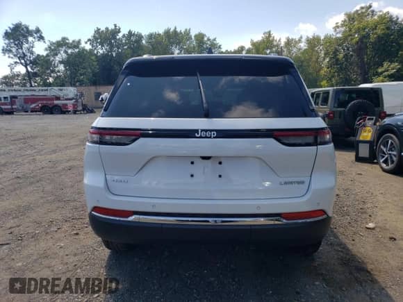 2025 Jeep Grand Cherokee Limited z VIN 1C4RJHBG8SC330113, wystawiony jako Copart lot #71816245 z przebiegiem 11 mil mil oraz Szkoda całkowita • Salvage title. Historia ofert i sprzedaży dostępna na DreamBid. Obrazek 6.