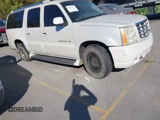 2004 Cadillac Escalade ESV Platinum Edition с VIN 3GYFK66N44G133530, выставлен на аукционе IAAI как лот 40618715 с пробегом 299 443 миль миль и . История ставок и продаж доступна на DreamBid. Изображение 1.