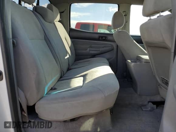 2006 Toyota Tacoma с VIN 3TMMU52N36M002164, выставлен на аукционе Copart как лот 81044335 с пробегом 282 087 миль миль и Списание • Salvage title. История ставок и продаж доступна на DreamBid. Изображение 10.