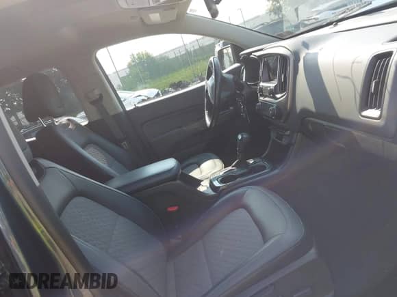 2019 Chevrolet Colorado 4WD Z71 с VIN 1GCGTDEN1K1318434, выставлен на аукционе IAAI как лот 42900355 с пробегом 89 607 миль миль и . История ставок и продаж доступна на DreamBid. Изображение 5.