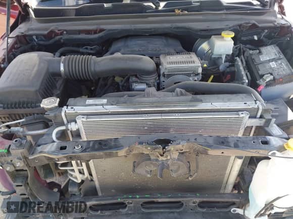 2020 Ram 1500 Limited z VIN 1C6RREHT3LN319285, wystawiony jako IAAI lot #42399428 z przebiegiem 132 969 mil mil oraz . Historia ofert i sprzedaży dostępna na DreamBid. Obrazek 10.