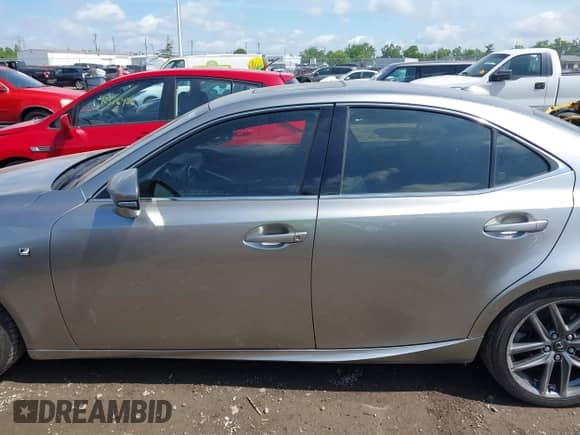 2017 Lexus IS 300 с VIN JTHCM1D24H5022065, выставлен на аукционе IAAI как лот 42376182 с пробегом 126 840 миль миль и . История ставок и продаж доступна на DreamBid. Изображение 14.