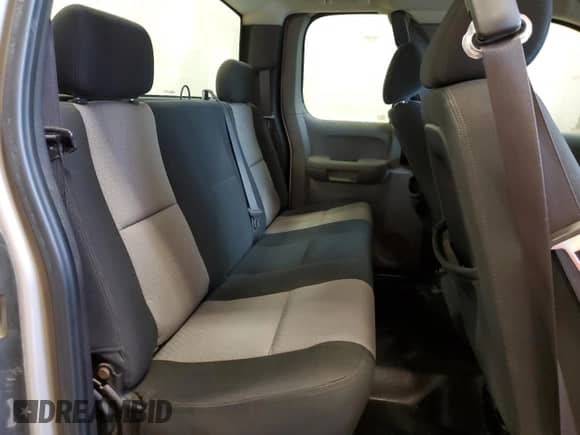 2008 GMC Sierra 1500 Work Truck with VIN 1GTEC19XX8Z221342, listed as a Copart auction lot 41489385 with 193,272 mi miles and Clean title. Bid and sale history available at DreamBid. Image 10.