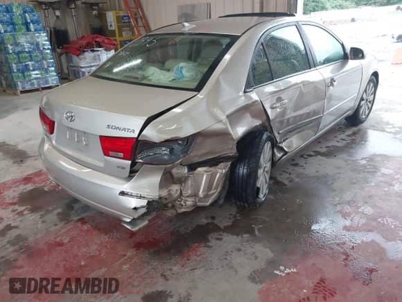 2009 Hyundai Sonata Limited с VIN 5NPEU46F39H420395, выставлен на аукционе IAAI как лот 42915614 с пробегом 254 106 миль миль и . История ставок и продаж доступна на DreamBid. Изображение 6.