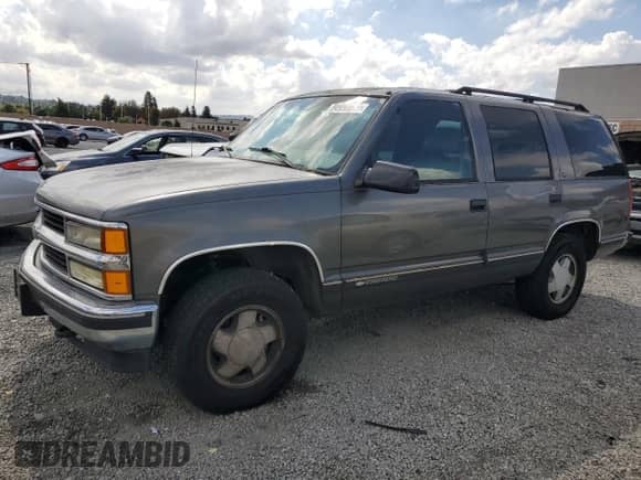 1999 Chevrolet Tahoe с VIN 1GNEK13R1XJ338423, выставлен на аукционе Copart как лот 84990515 с пробегом 269 070 миль миль и Чистый • Clean title. История ставок и продаж доступна на DreamBid. Изображение 1.