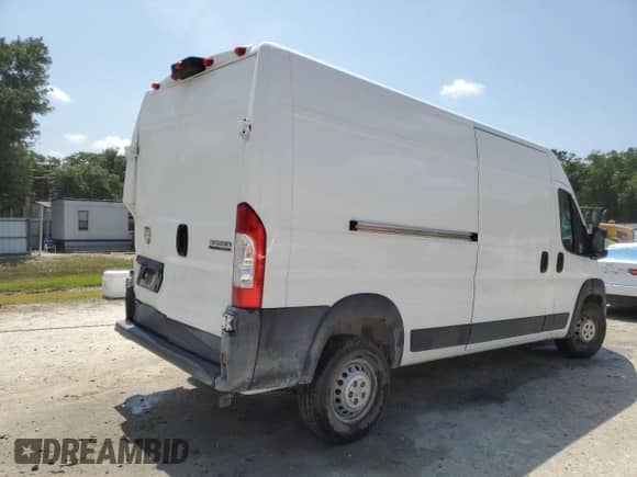2025 Ram ProMaster Cargo Tradesman with VIN 3C6MRVHG3SE517817, listed as a Copart auction lot 56344545 with 19,269 mi miles and Clean title. Bid and sale history available at DreamBid. Image 3.