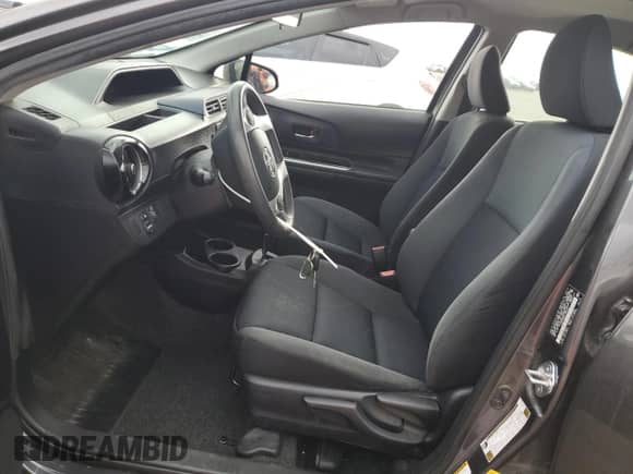 2015 Toyota Prius Two z VIN JTDKDTB35F1584811, wystawiony jako Copart lot #86602915 z przebiegiem 146 107 mil mil oraz Szkoda całkowita • Salvage title. Historia ofert i sprzedaży dostępna na DreamBid. Obrazek 7.