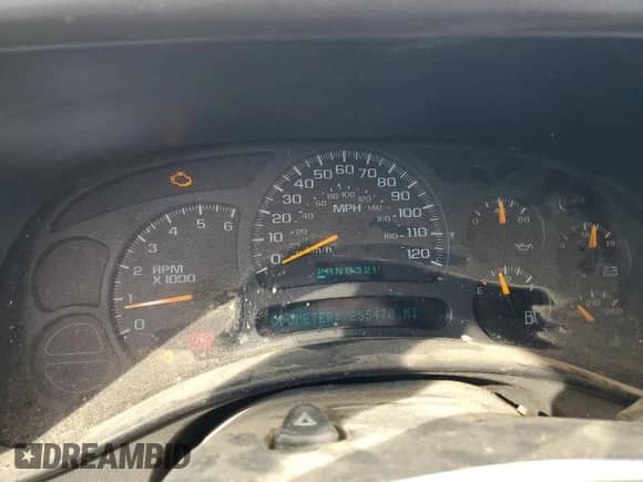 2003 Chevrolet Silverado 2500HD LS with VIN 1GCHK23U73F230630, listed as a Copart auction lot 71424155 with 255,470 mi miles and Salvage title. Bid and sale history available at DreamBid. Image 9.