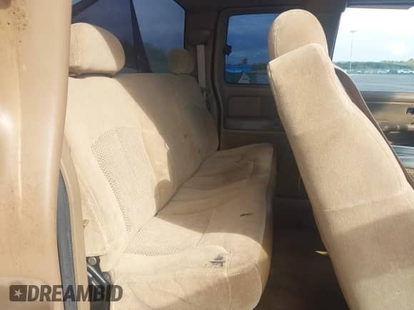 2000 Chevrolet Silverado 1500 LS с VIN 2GCEC19T1Y1279622, выставлен на аукционе IAAI как лот 43366617 с пробегом 559 755 миль миль и . История ставок и продаж доступна на DreamBid. Изображение 8.