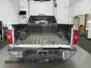 2011 Chevrolet Silverado 3500HD SRW LT z VIN 1GC4K0C83BF221444, wystawiony jako Copart lot #65460995 z przebiegiem 168 217 mil mil oraz Czysty tytuł • Clean title. Historia ofert i sprzedaży dostępna na DreamBid. Obrazek 6.