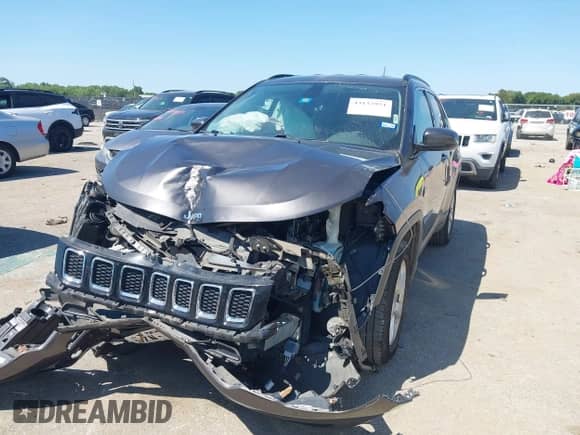 2020 Jeep Compass Altitude с VIN 3C4NJCBB9LT205990, выставлен на аукционе IAAI как лот 43133921 с пробегом 148 267 миль миль и . История ставок и продаж доступна на DreamBid. Изображение 17.