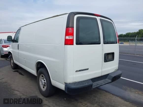 2019 Chevrolet Express Cargo с VIN 1GCWGAFG4K1171122, выставлен на аукционе IAAI как лот 43169542 с пробегом 162 303 миль миль и . История ставок и продаж доступна на DreamBid. Изображение 3.