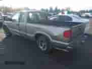 2003 Chevrolet S-10 LS с VIN 1GCCS19X638244318, выставлен на аукционе IAAI как лот 43471226 с пробегом 101 370 миль миль и . История ставок и продаж доступна на DreamBid. Изображение 3.
