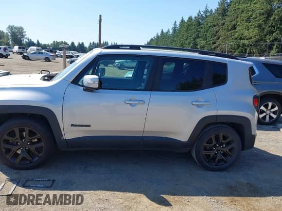 2017 Jeep Renegade Latitude z VIN ZACCJABB9HPG50241, wystawiony jako IAAI lot #42807253 z przebiegiem 61 067 mil mil oraz . Historia ofert i sprzedaży dostępna na DreamBid. Obrazek 15.