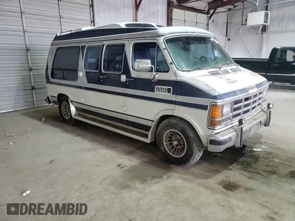 1987 Dodge RAM with VIN 2B6HB23TXHK282063, listed as a Copart auction lot 47196445 with Not provided miles and Salvage title. Bid and sale history available at DreamBid. Image 11.