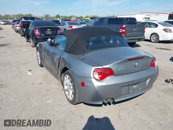 2006 BMW Z4 3.0i with VIN 4USBU33526LW66252, listed as a IAAI auction lot 43325648 with 164,675 mi miles and . Bid and sale history available at DreamBid. Image 3.