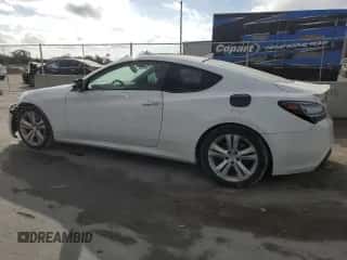 2010 Hyundai Genesis Coupe с VIN KMHHU6KH2AU041720, выставлен на аукционе Copart как лот 83949764 с пробегом 121 612 миль миль и Списание • Salvage title. История ставок и продаж доступна на DreamBid. Изображение 2.