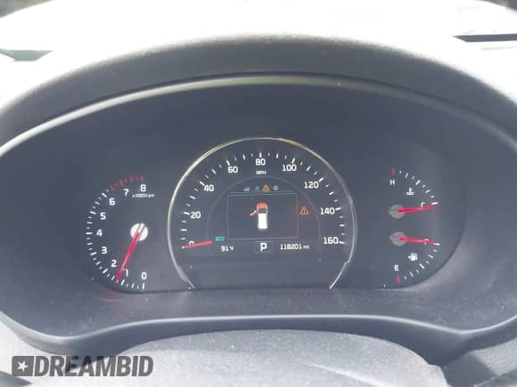 2017 Kia Sorento EX z VIN 5XYPH4A55HG320767, wystawiony jako IAAI lot #42963326 z przebiegiem 118 201 mil mil oraz . Historia ofert i sprzedaży dostępna na DreamBid. Obrazek 7.