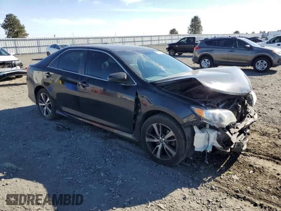 2014 Toyota Camry SE with VIN 4T1BF1FK3EU437430, listed as a Copart auction lot 82374455 with 267,996 mi miles and Salvage title. Bid and sale history available at DreamBid. Image 4.