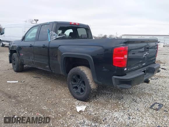 2019 Chevrolet Silverado 1500 LT z VIN 2GCVKPEC8K1230355, wystawiony jako IAAI lot #41124133 z przebiegiem 135 034 mil mil oraz . Historia ofert i sprzedaży dostępna na DreamBid. Obrazek 3.