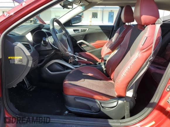 2012 Hyundai Veloster w/Gray Int с VIN KMHTC6AD1CU021344, выставлен на аукционе Copart как лот 70525255 с пробегом 134 777 миль миль и Списание • Salvage title. История ставок и продаж доступна на DreamBid. Изображение 7.