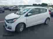 2022 Chevrolet Spark 1LT z VIN KL8CD6SA4NC037058, wystawiony jako IAAI lot #42689373 z przebiegiem 19 147 mil mil oraz . Historia ofert i sprzedaży dostępna na DreamBid. Obrazek 2.