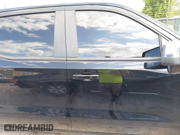 2020 Chevrolet Silverado 1500 LT с VIN 3GCPWCEKXLG243095, выставлен на аукционе IAAI как лот 42480565 с пробегом 18 590 миль миль и . История ставок и продаж доступна на DreamBid. Изображение 13.