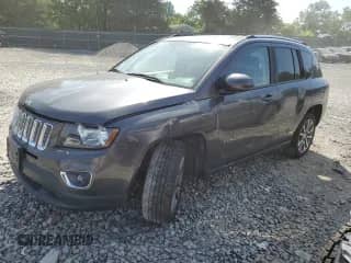 2017 Jeep Compass Latitude с VIN 1C4NJCEA3HD117971, выставлен на аукционе Copart как лот 60521815 с пробегом 73 376 миль миль и Списание • Salvage title. История ставок и продаж доступна на DreamBid. Изображение 1.