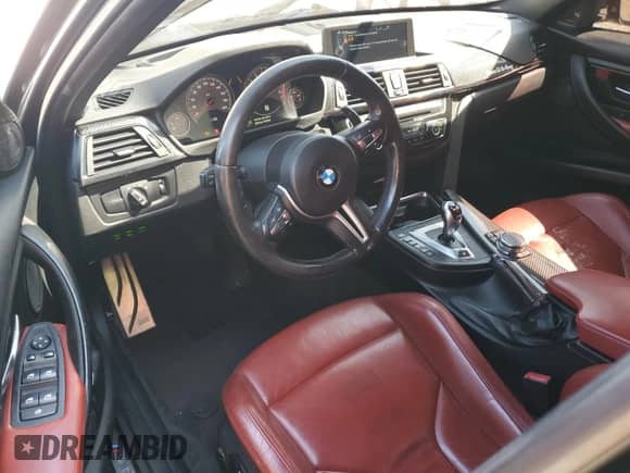 2015 BMW M3 z VIN WBS3C9C56FP804277, wystawiony jako Copart lot #68185105 z przebiegiem 98 083 mil mil oraz Szkoda całkowita • Salvage title. Historia ofert i sprzedaży dostępna na DreamBid. Obrazek 8.