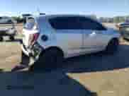 2015 Chevrolet Sonic LT с VIN 1G1JC6SG4F4100198, выставлен на аукционе Copart как лот 86857735 с пробегом 161 508 миль миль и Списание • Salvage title. История ставок и продаж доступна на DreamBid. Изображение 3.