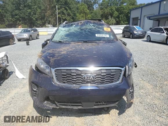 2020 Kia Sorento EX z VIN 5XYPH4A57LG696413, wystawiony jako Copart lot #83858195 z przebiegiem 54 909 mil mil oraz Szkoda całkowita • Salvage title. Historia ofert i sprzedaży dostępna na DreamBid. Obrazek 5.