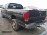 2005 Dodge 2500 SLT z VIN 3D7KS28C55G753321, wystawiony jako IAAI lot #41617859 z przebiegiem 292 480 mil mil oraz . Historia ofert i sprzedaży dostępna na DreamBid. Obrazek 3.