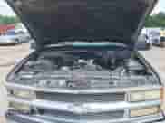 1999 Chevrolet Suburban with VIN 3GNGC26J8XG144488, listed as a IAAI auction lot 42486287 with 219,196 mi miles and . Bid and sale history available at DreamBid. Image 10.