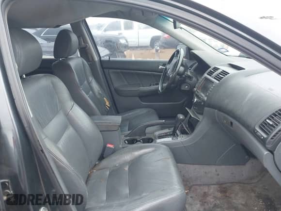 2005 Honda Accord с VIN JHMCN36595C002787, выставлен на аукционе IAAI как лот 41324437 с пробегом 236 515 миль миль и . История ставок и продаж доступна на DreamBid. Изображение 5.