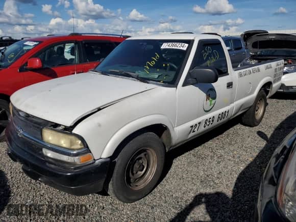 2003 Chevrolet S-10 with VIN 1GCCS14X738213389, listed as a Copart auction lot 74366234 with Not provided miles and Salvage title. Bid and sale history available at DreamBid. Image 1.