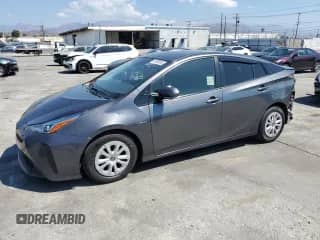 2019 Toyota Prius LE с VIN JTDKARFU8K3083229, выставлен на аукционе Copart как лот 81836535 с пробегом 400 032 миль миль и Списание • Salvage title. История ставок и продаж доступна на DreamBid. Изображение 1.