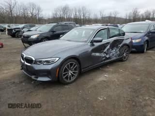 2021 BMW 3 Series 330e xDrive z VIN 3MW5P9J02M8B56487, wystawiony jako Copart lot #40165144 z przebiegiem 31 033 mil mil oraz . Historia ofert i sprzedaży dostępna na DreamBid. Obrazek 1.