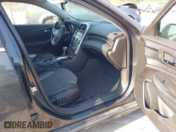 2015 Chevrolet Malibu LT с VIN 1G11C5SL5FF116020, выставлен на аукционе IAAI как лот 43256168 с пробегом 141 285 миль миль и . История ставок и продаж доступна на DreamBid. Изображение 5.
