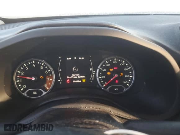 2017 Jeep Renegade Latitude с VIN ZACCJBBB5HPE63651, выставлен на аукционе Copart как лот 81751695 с пробегом 95 446 миль миль и Чистый • Clean title. История ставок и продаж доступна на DreamBid. Изображение 9.