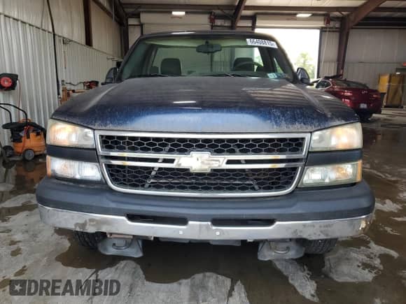 2006 Chevrolet Silverado 1500 Work Truck с VIN 3GCEK14V66G205709, выставлен на аукционе Copart как лот 66408815 с пробегом Не указан миль и Списание • Salvage title. История ставок и продаж доступна на DreamBid. Изображение 5.