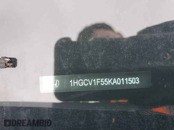2019 Honda Accord EX-L с VIN 1HGCV1F55KA011503, выставлен на аукционе Copart как лот 61074045 с пробегом 14 987 миль миль и Списание • Salvage title. История ставок и продаж доступна на DreamBid. Изображение 13.