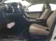 2019 Lexus IS 300 z VIN JTHC81D28K5036448, wystawiony jako Copart lot #67846305 z przebiegiem 62 142 mil mil oraz Nie do naprawy • Non repairable. Historia ofert i sprzedaży dostępna na DreamBid. Obrazek 7.