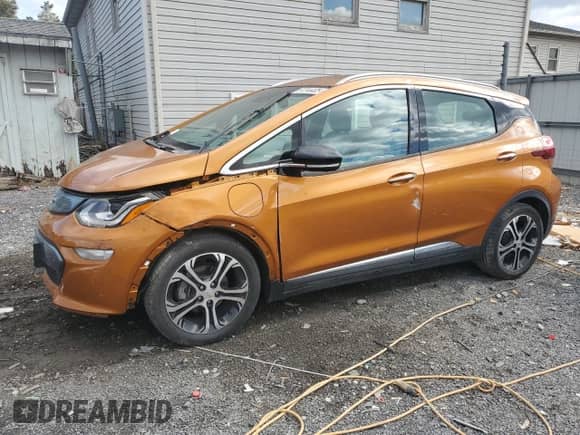 2017 Chevrolet Bolt EV Premier с VIN 1G1FX6S05H4182216, выставлен на аукционе Copart как лот 87244405 с пробегом Не указан миль и Списание • Salvage title. История ставок и продаж доступна на DreamBid. Изображение 1.