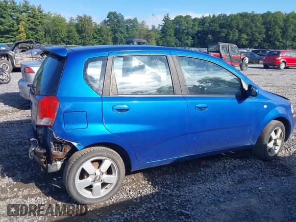 2008 Chevrolet Aveo LS с VIN KL1TD66678B062891, выставлен на аукционе IAAI как лот 43148640 с пробегом 142 678 миль миль и . История ставок и продаж доступна на DreamBid. Изображение 13.